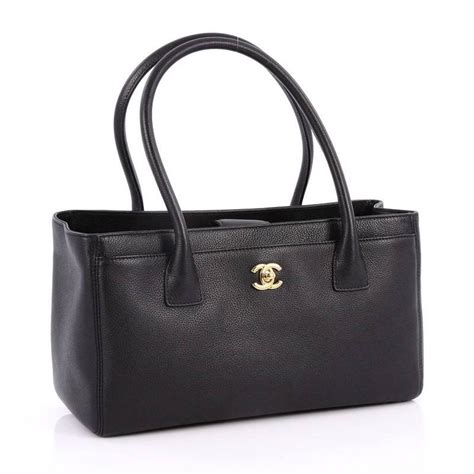 chanel cerf tote small